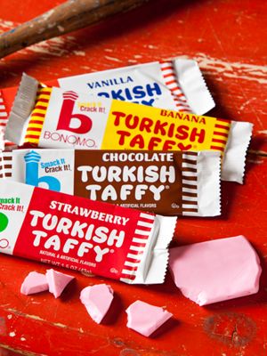  Fashion Candy on Bonomo Turkish Taffy  No Other Taffy Smacks  Cracks  Or Tastes Like It